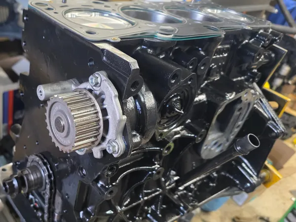 1.8T Engine Side